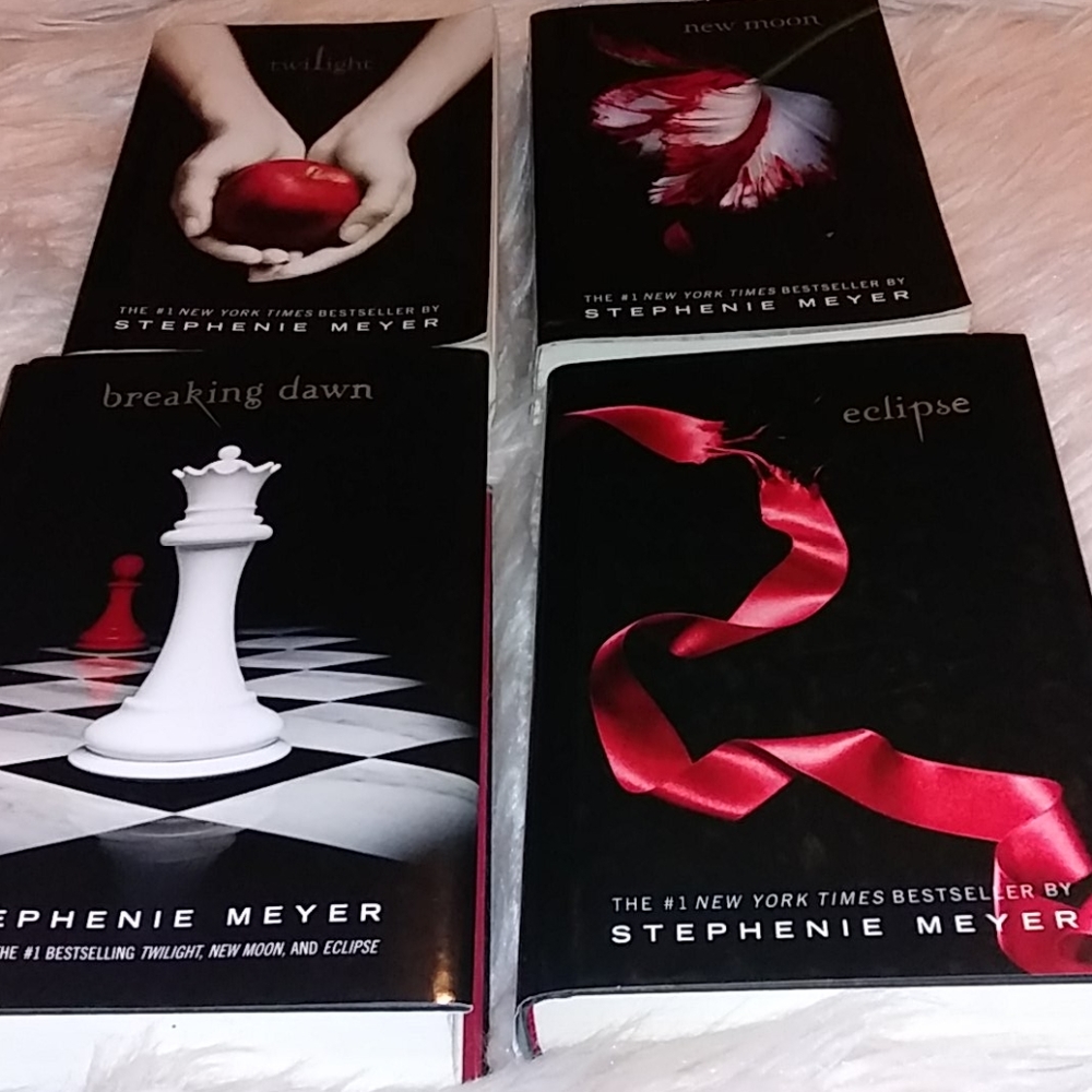 📚 Twilight Series-Stephenie Meyer